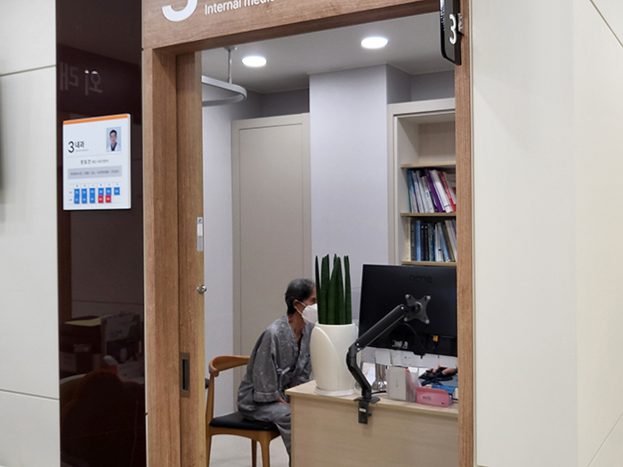 �ǰ�����